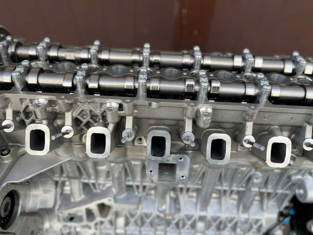 Moteur 306D5 vue 3