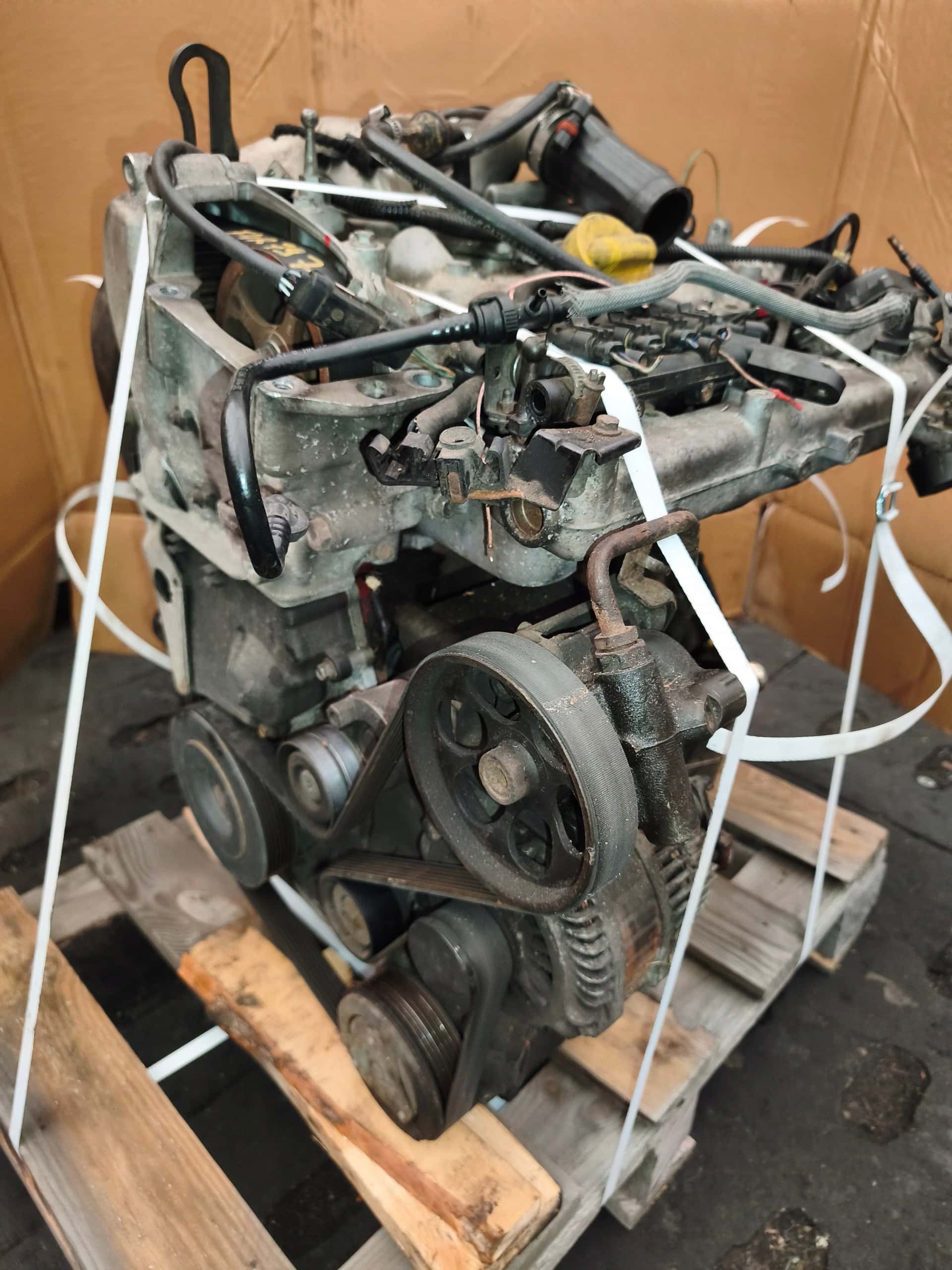 Moteur F4R 797 vue 6