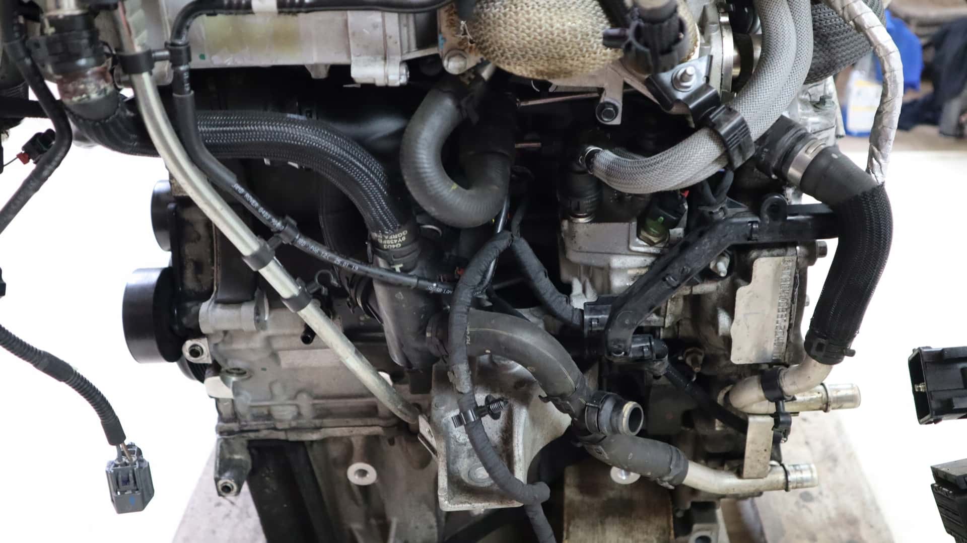 Moteur 204DTH(AJ20D4) vue 7