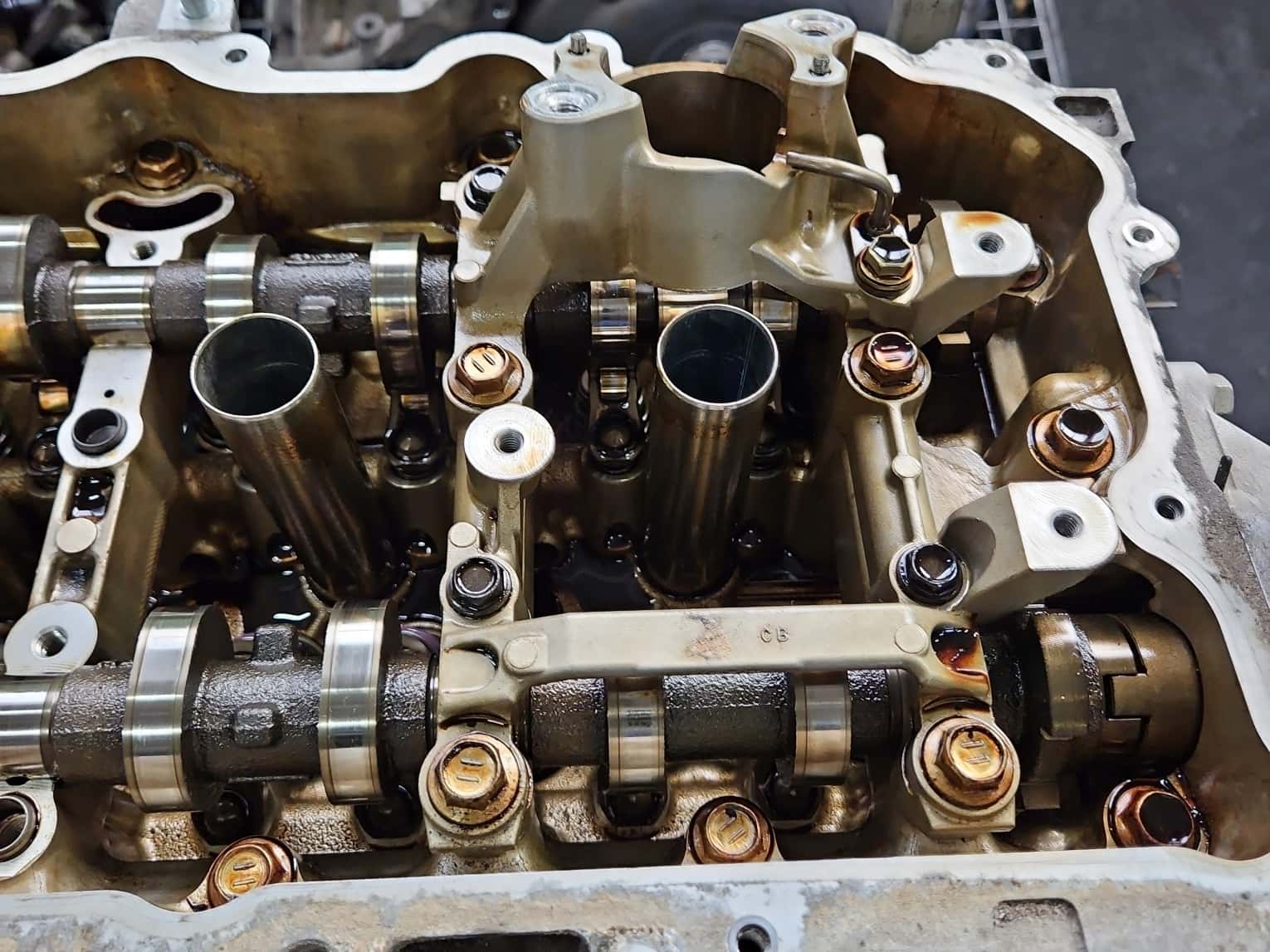 Moteur 8AR-FTS vue 6