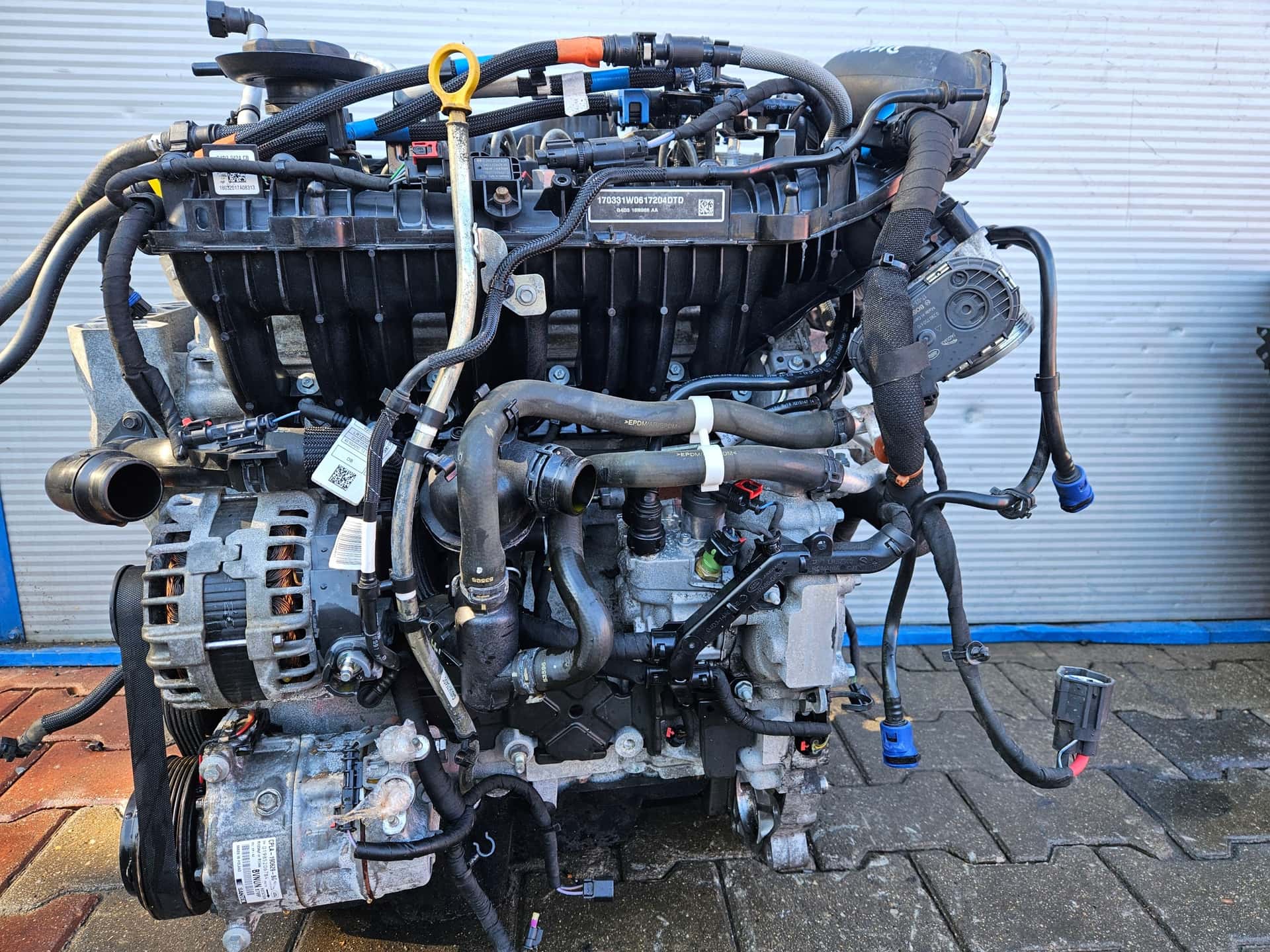 Moteur 204DTD(AJ20D4) vue 3