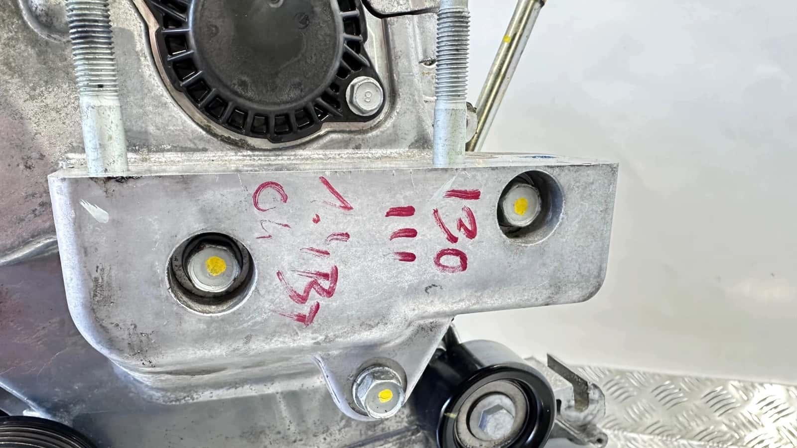 Moteur G4LD vue 2