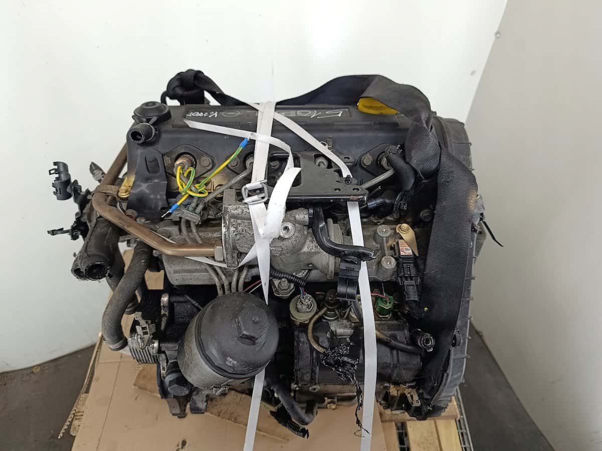 Moteur Y 17 DTL vue 3