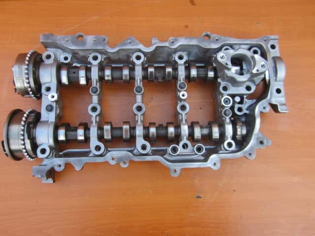 Moteur 8NR-FTS vue 3