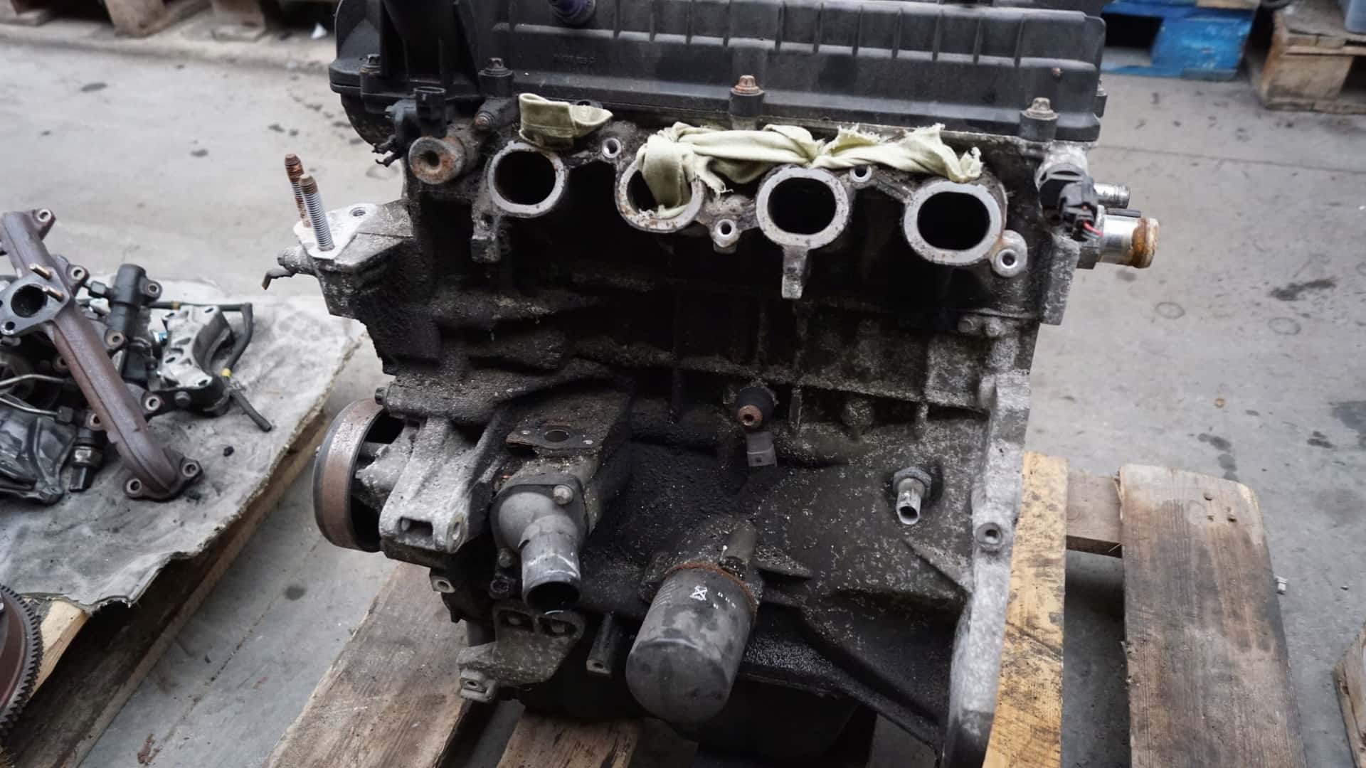 Moteur 4A90 vue 2
