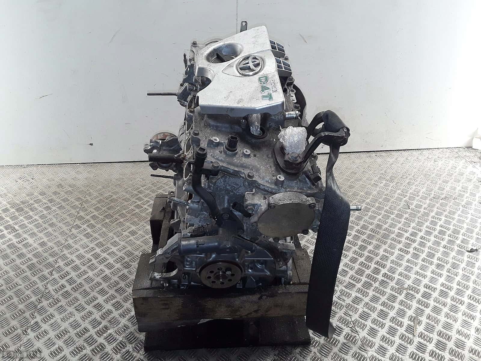 Moteur 8NR-FTS vue 5