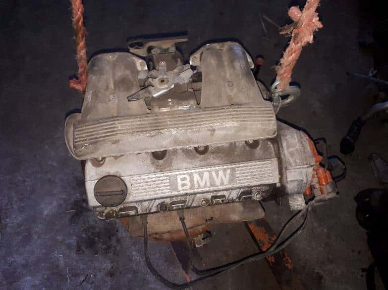 Moteur M40 B18 (184E1) vue 4