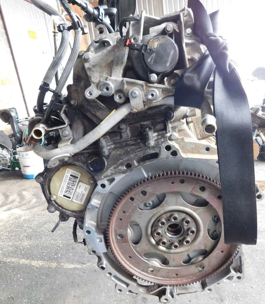 Moteur 204DTD(AJ20D4) vue 3