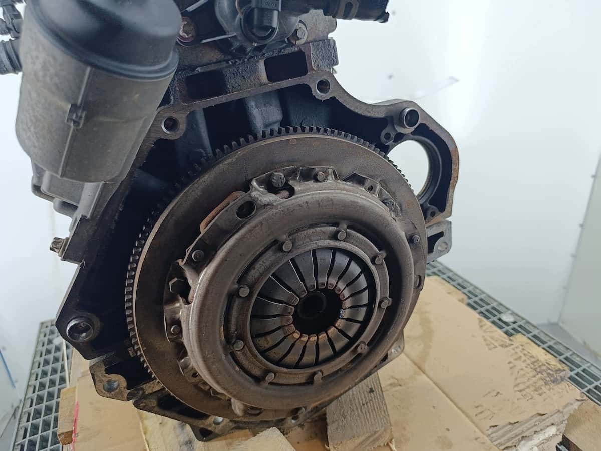 Moteur A 12 XER vue 4