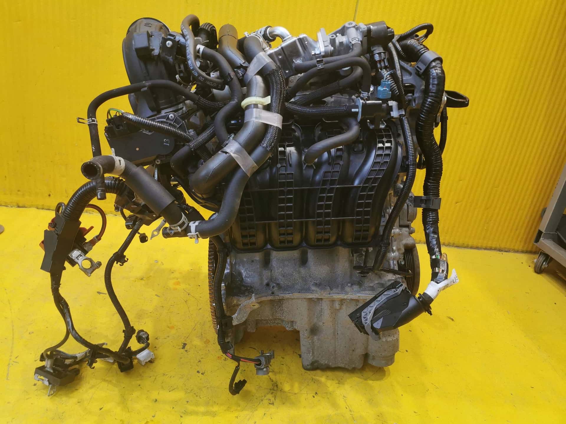 Moteur 2NR-FKE vue 3