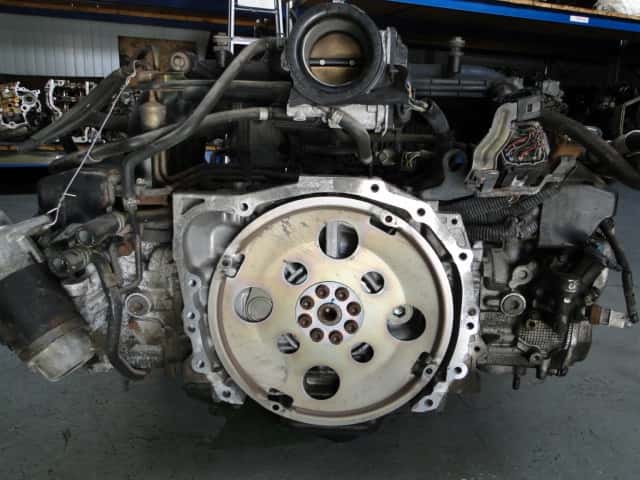 Moteur EZ30 vue 8