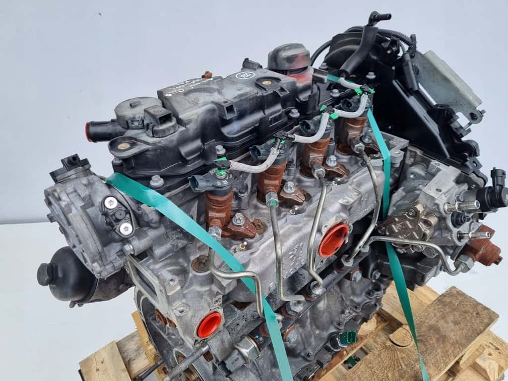 Moteur 8HP (DV4C) vue 6