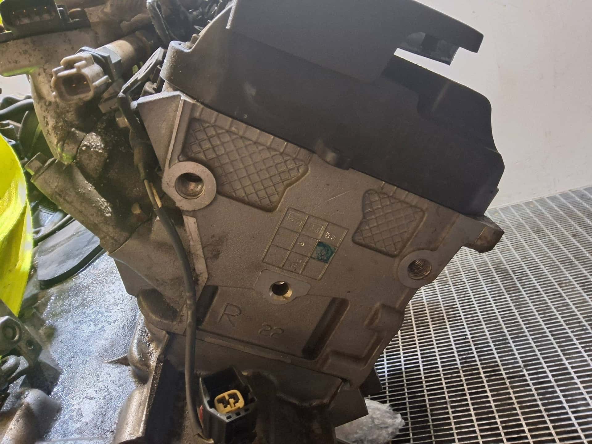 Moteur 428PS(AJV8) vue 14