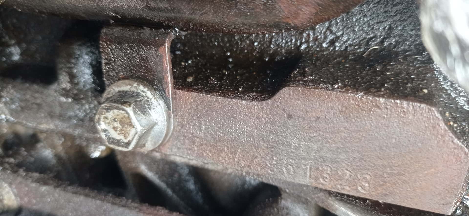 Moteur YF vue 12