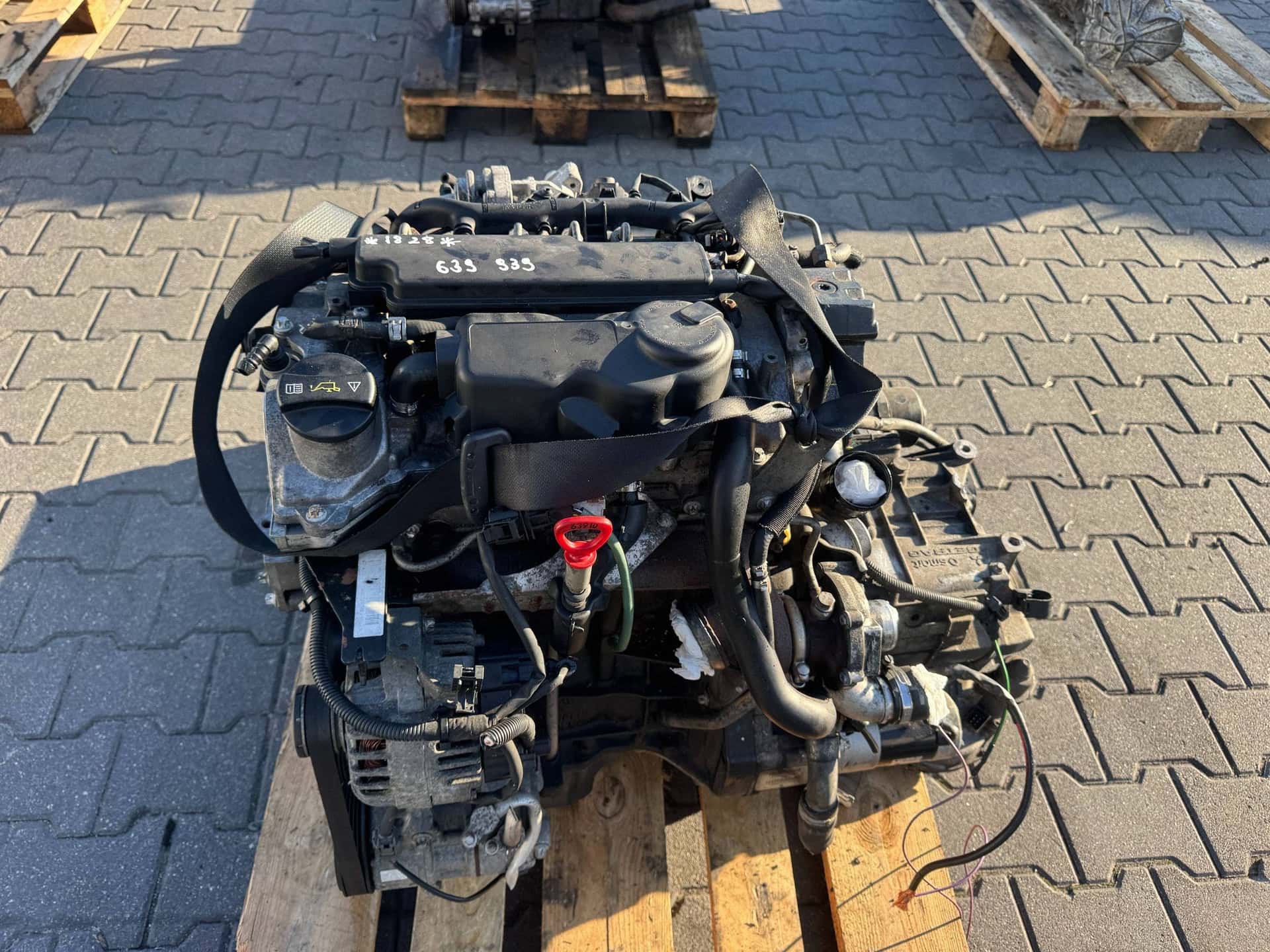 Moteur 4A90 vue 9