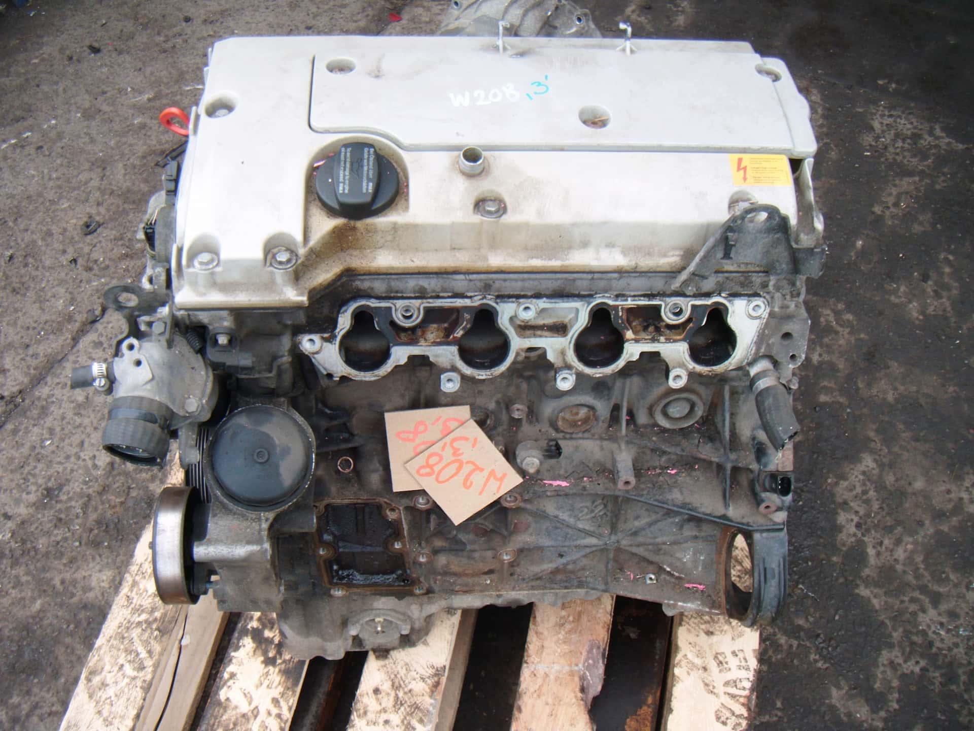 Moteur M 111.945 vue 2