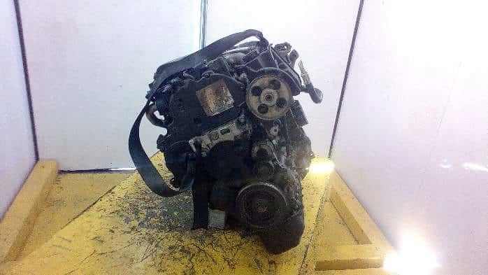 Moteur 8HZ (DV4TD) vue 4