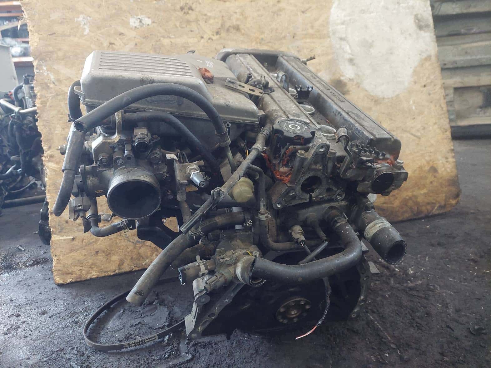 Moteur B20Z1 vue 2