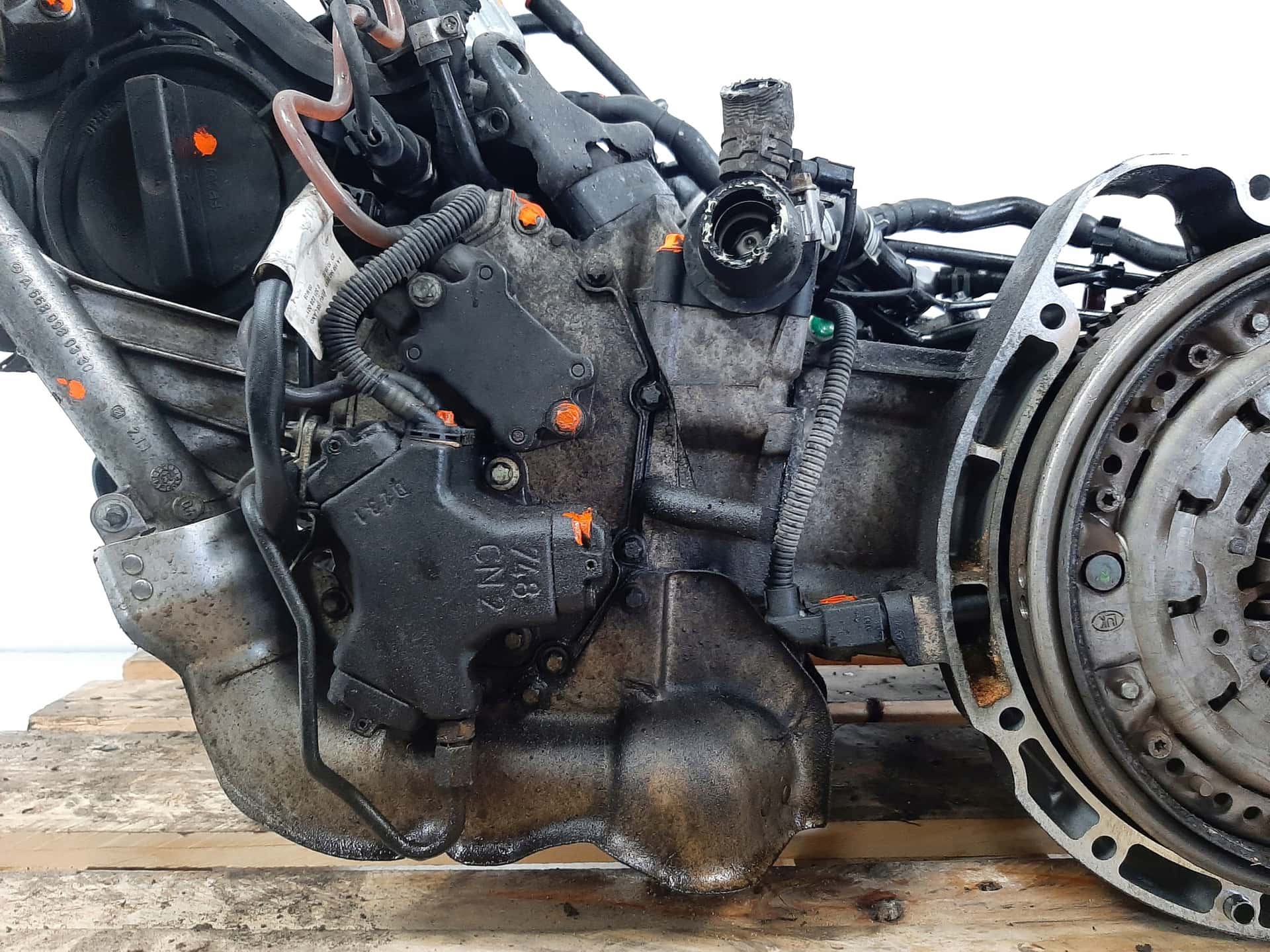 Moteur OM 668.942 vue 8
