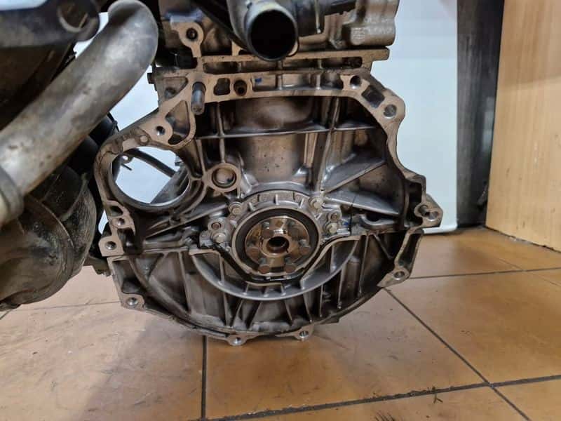 Moteur B4D 403 vue 5