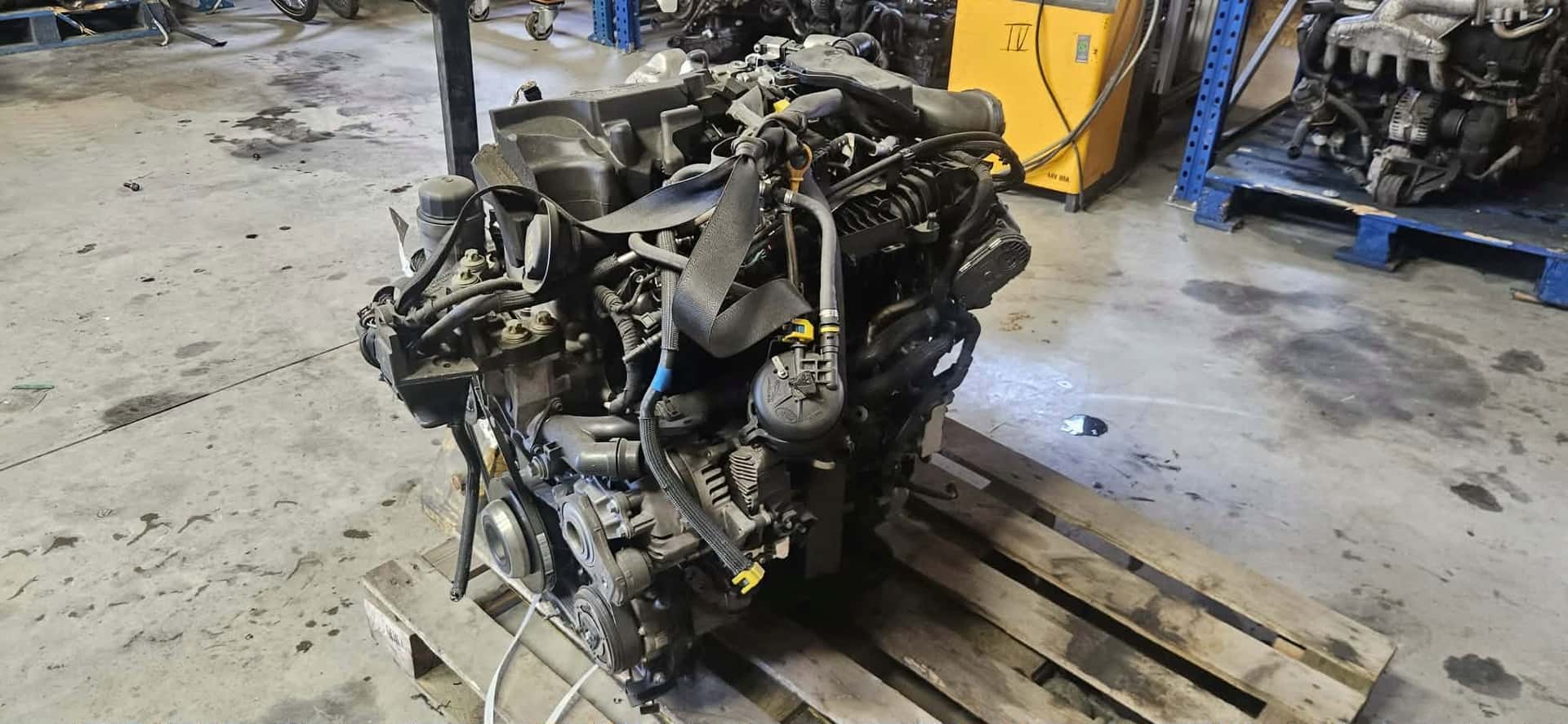 Moteur 204DTY(AJ20D4) vue 2