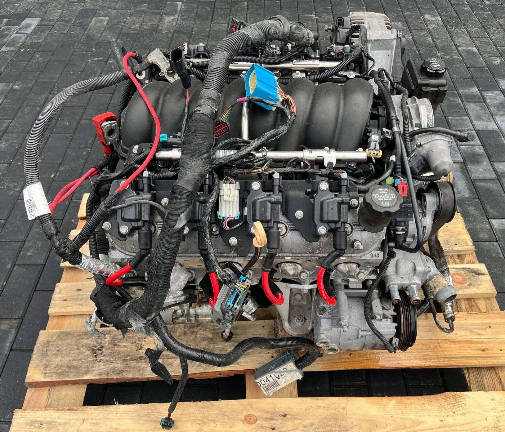 Moteur LS2(364CUV8) vue 7