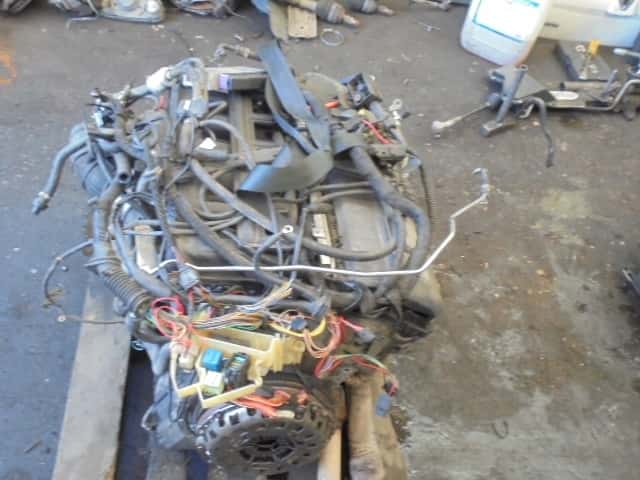Moteur M54 B25 (256S5) vue 3