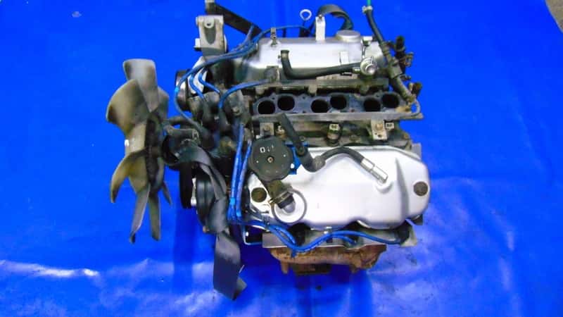 Moteur 6G72 (SOHC 12V) vue 4