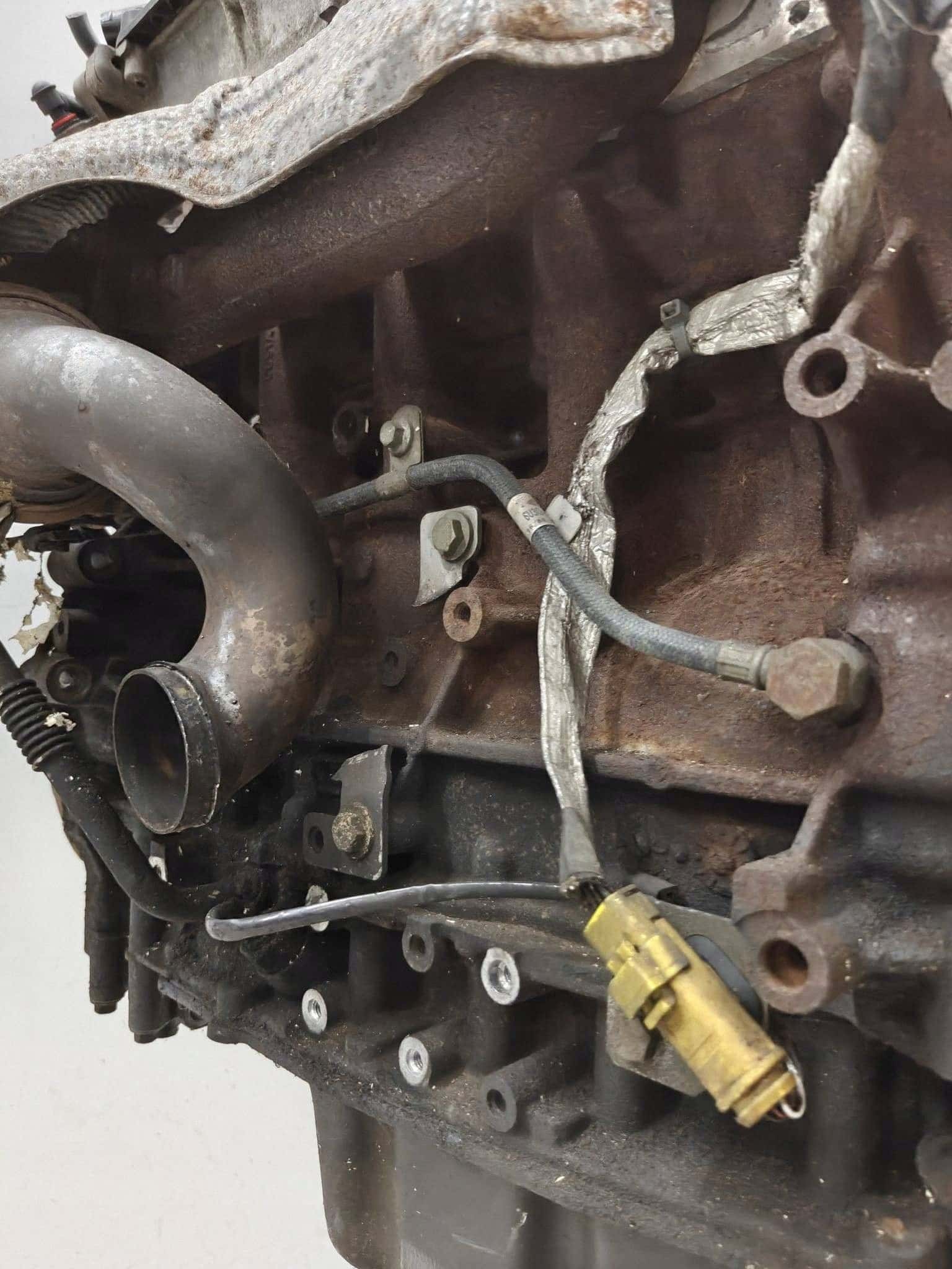 Moteur 4HV vue 13
