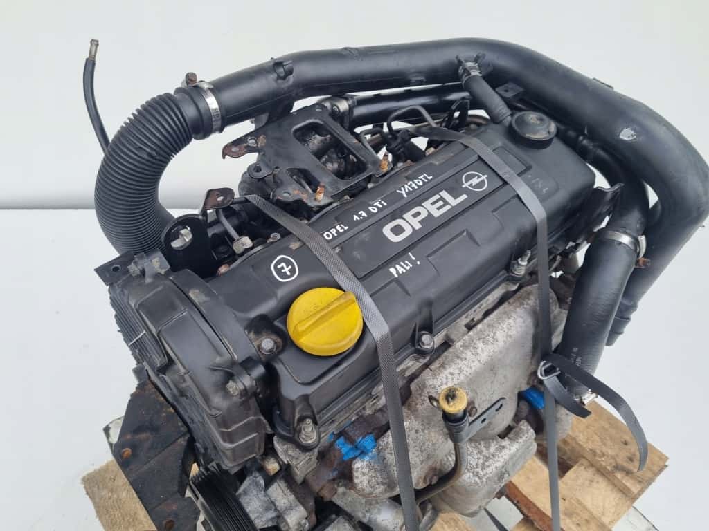 Moteur Y 17 DTL vue 3