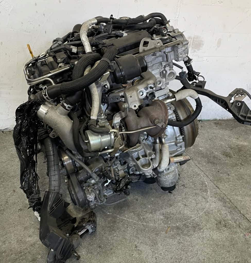 Moteur 8AR-FTS vue 2