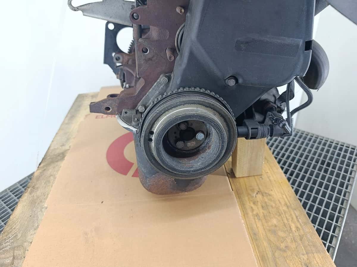 Moteur 169A4000 vue 4