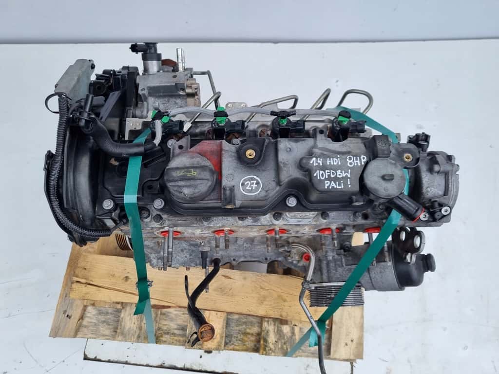 Moteur 8HP (DV4C) vue 2