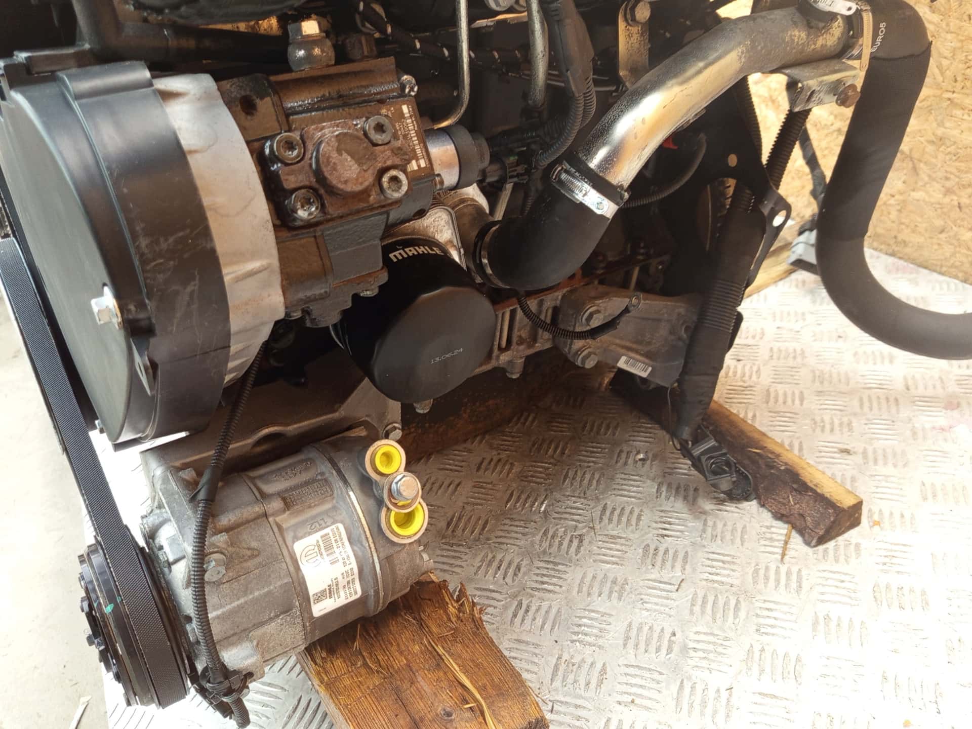 Moteur F1AGL411D vue 14