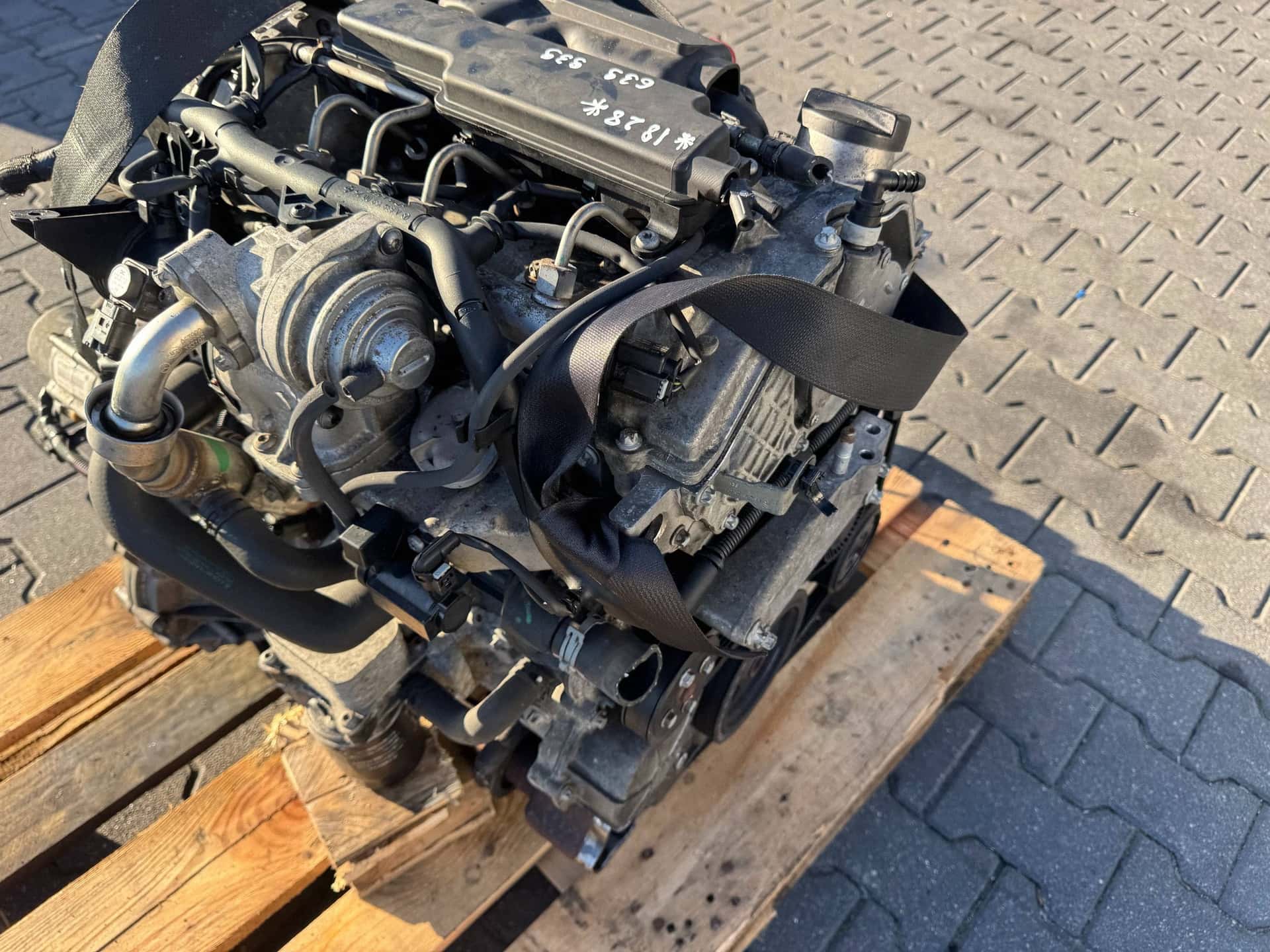 Moteur 4A90 vue 4