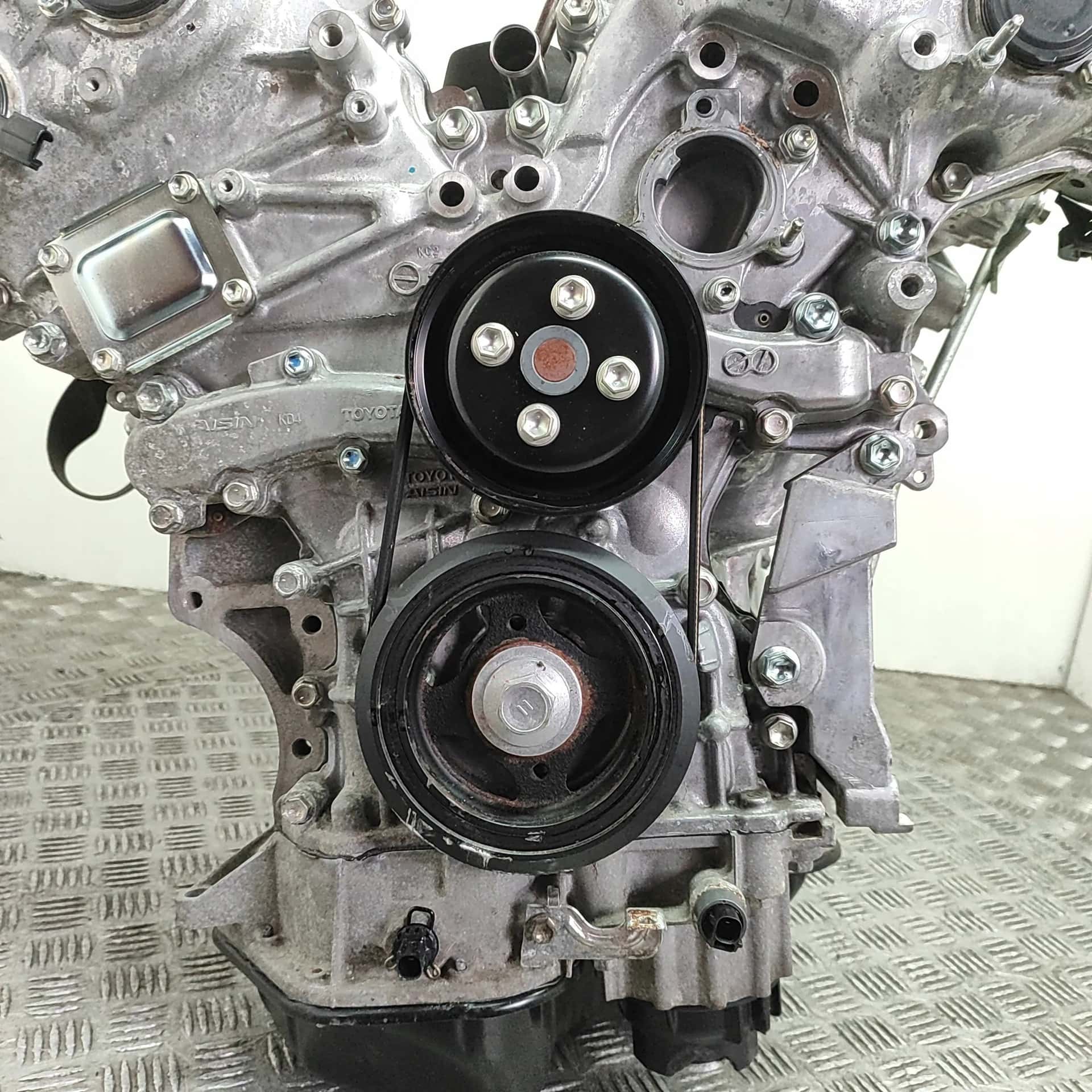 Moteur 2GR-FXE vue 6