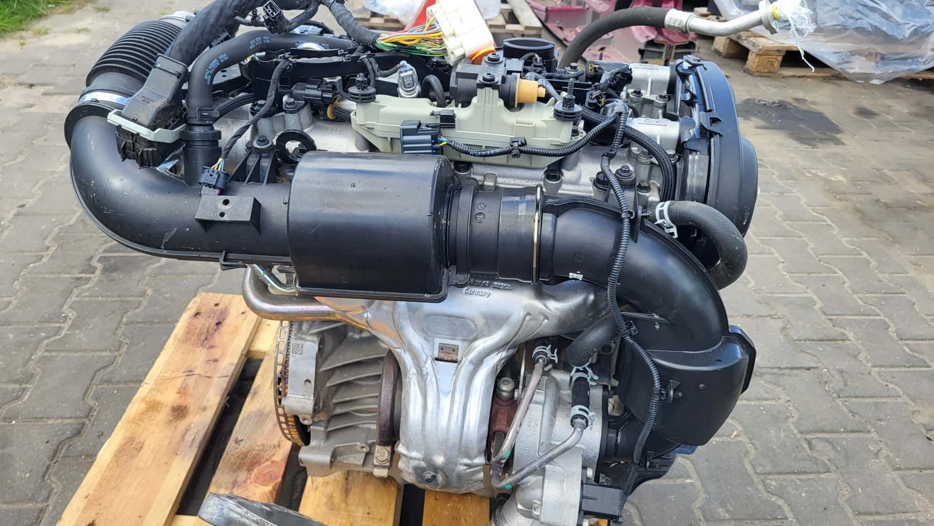 Moteur B 4204 T20 vue 3