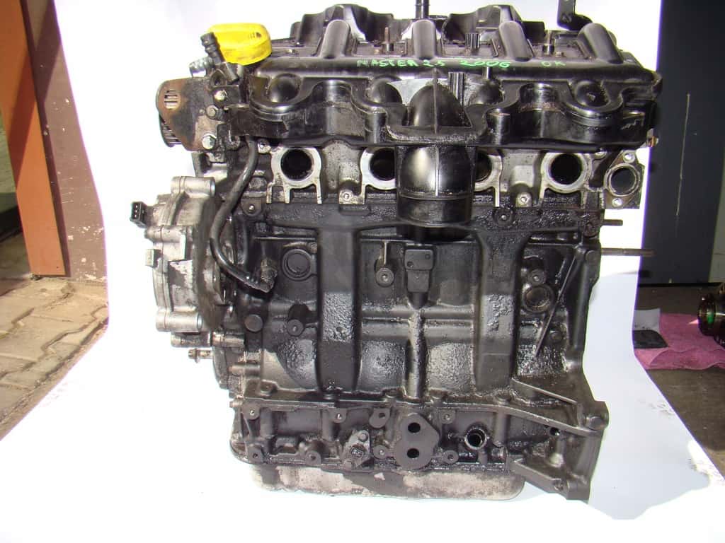 Moteur G9U 754 vue 2