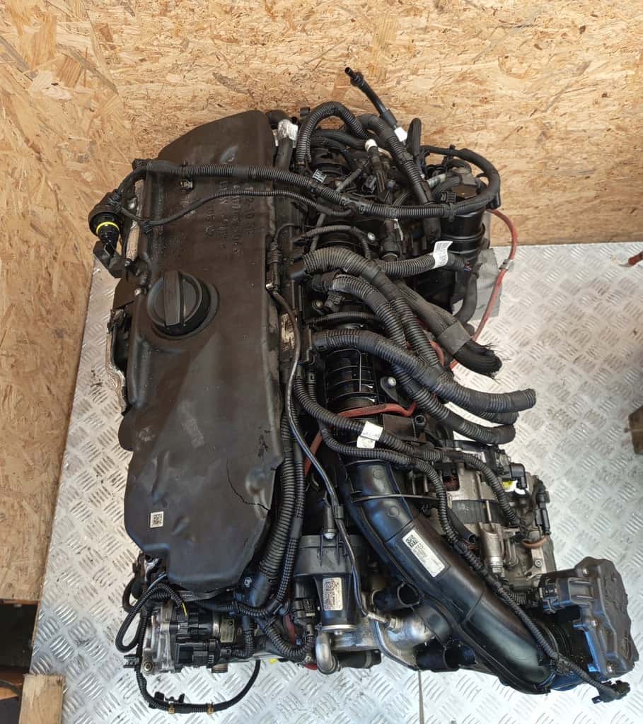 Moteur B57 D30 A vue 2