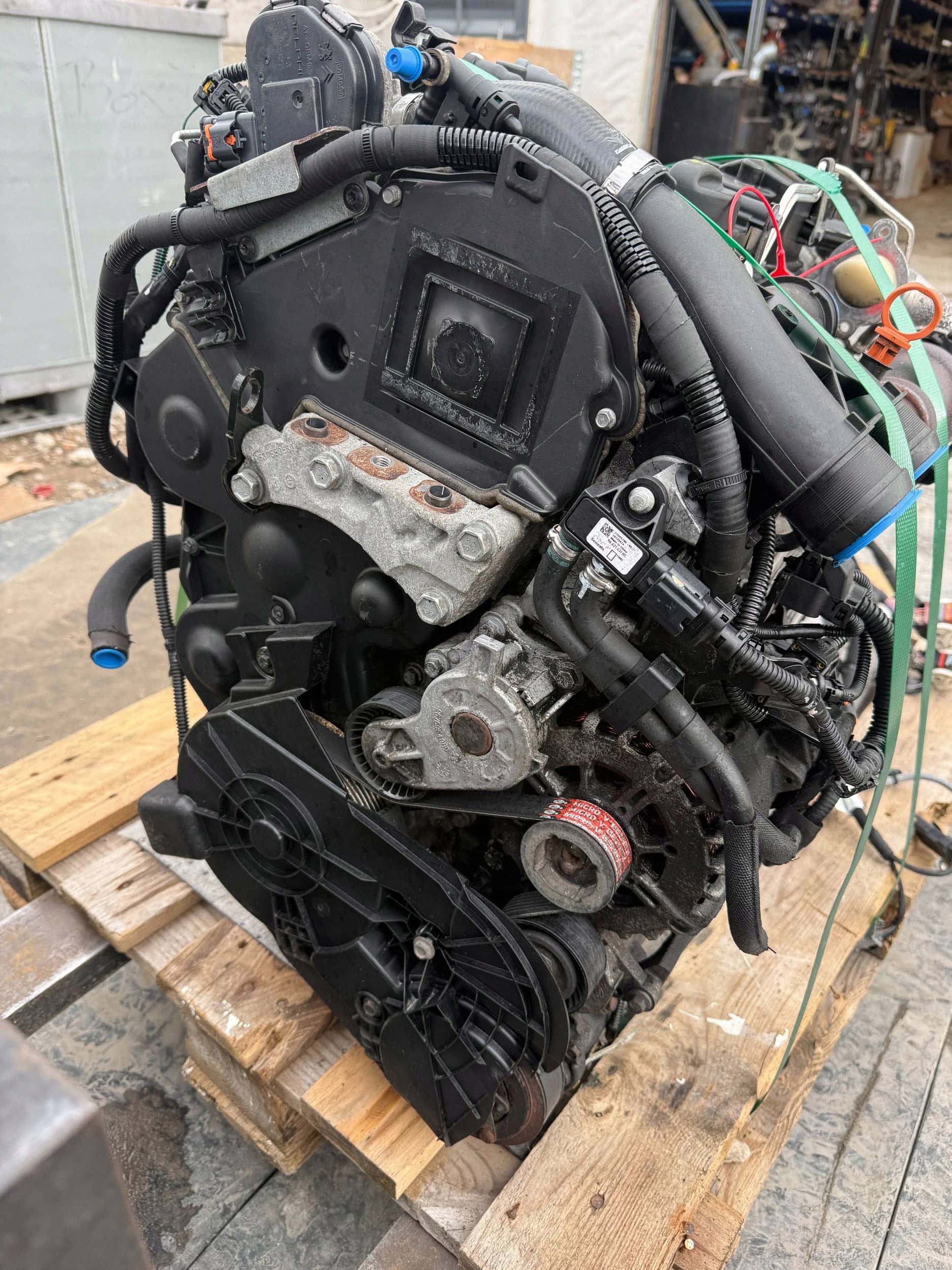 Moteur 8HP (DV4C) vue 3