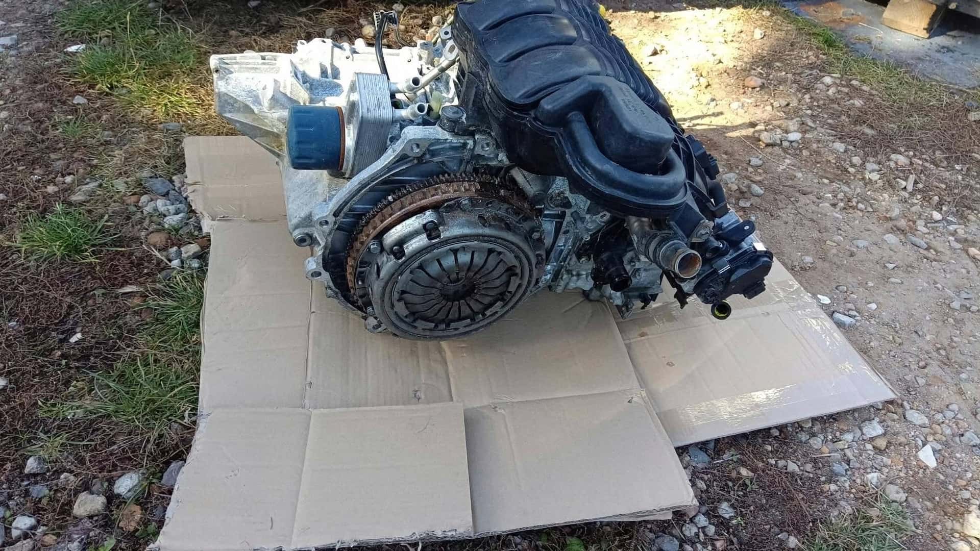 Moteur B4D 403 vue 5