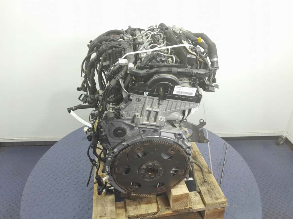 Moteur B57 D30 A vue 2