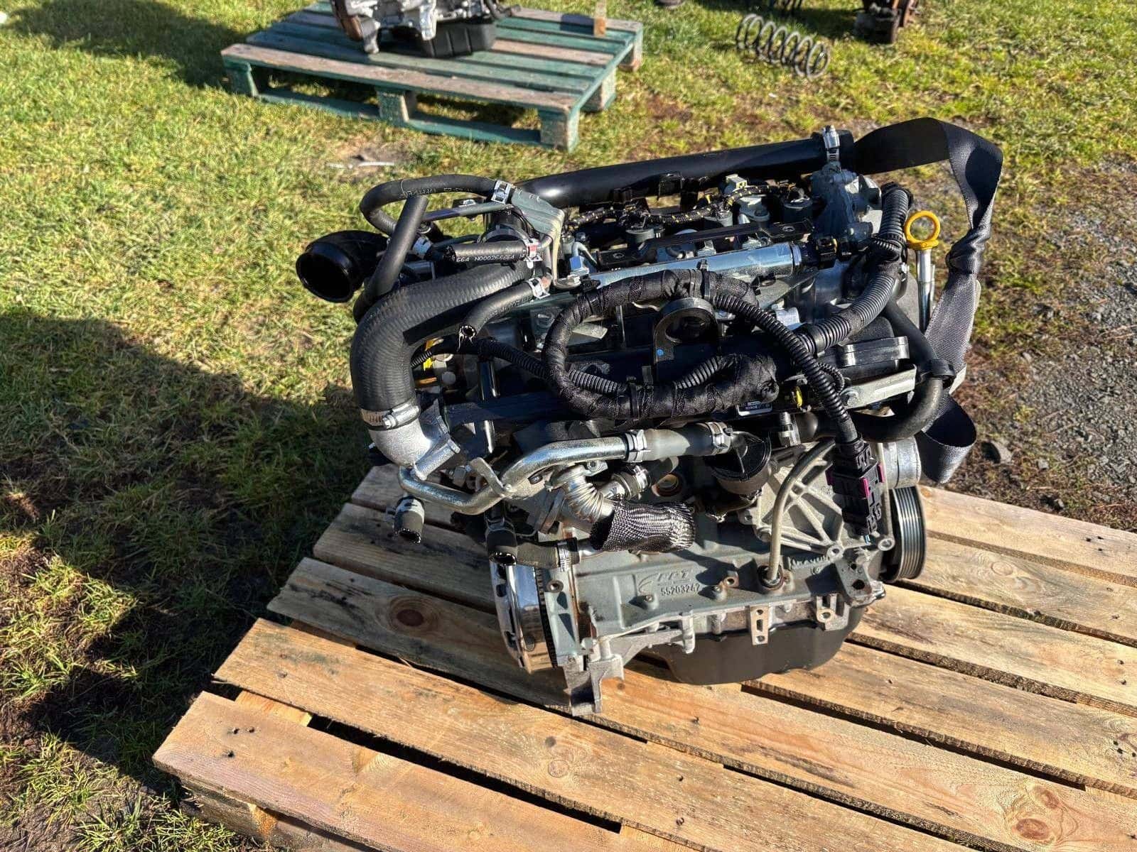 Moteur D13A vue 5