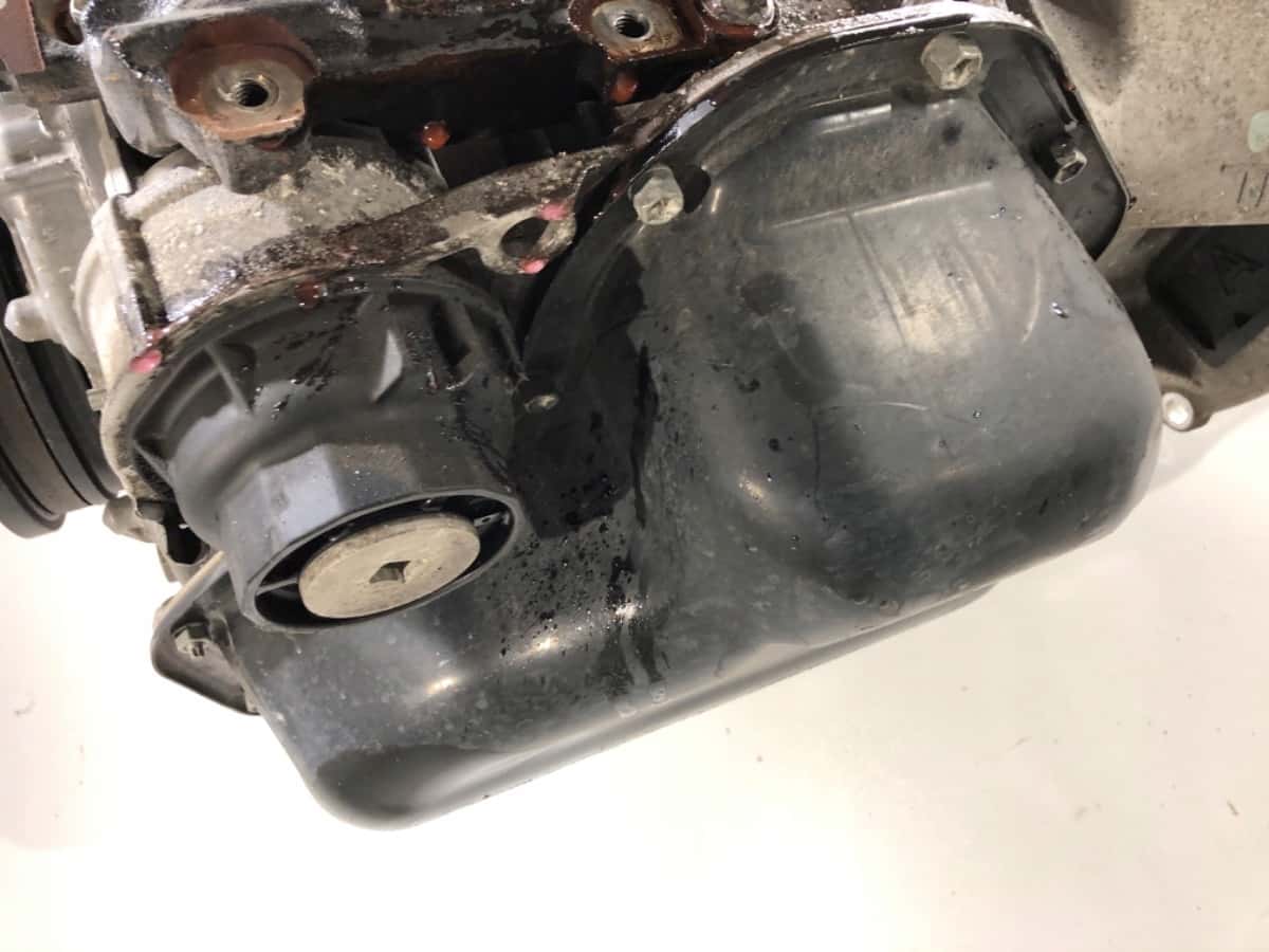 Moteur 2AR-FXE vue 4