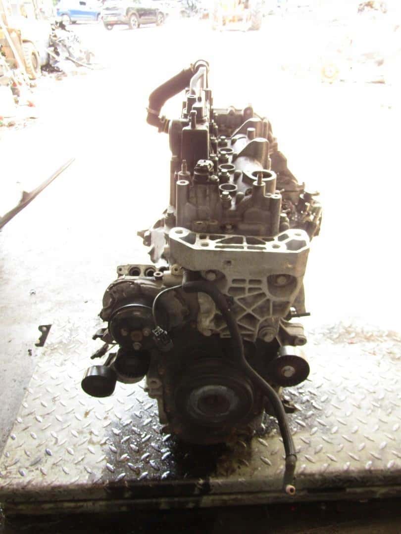 Moteur 204DTD(AJ21D4) vue 3