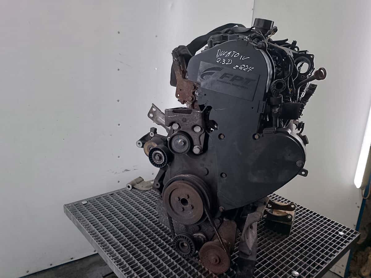 Moteur F1AGL411B vue 2