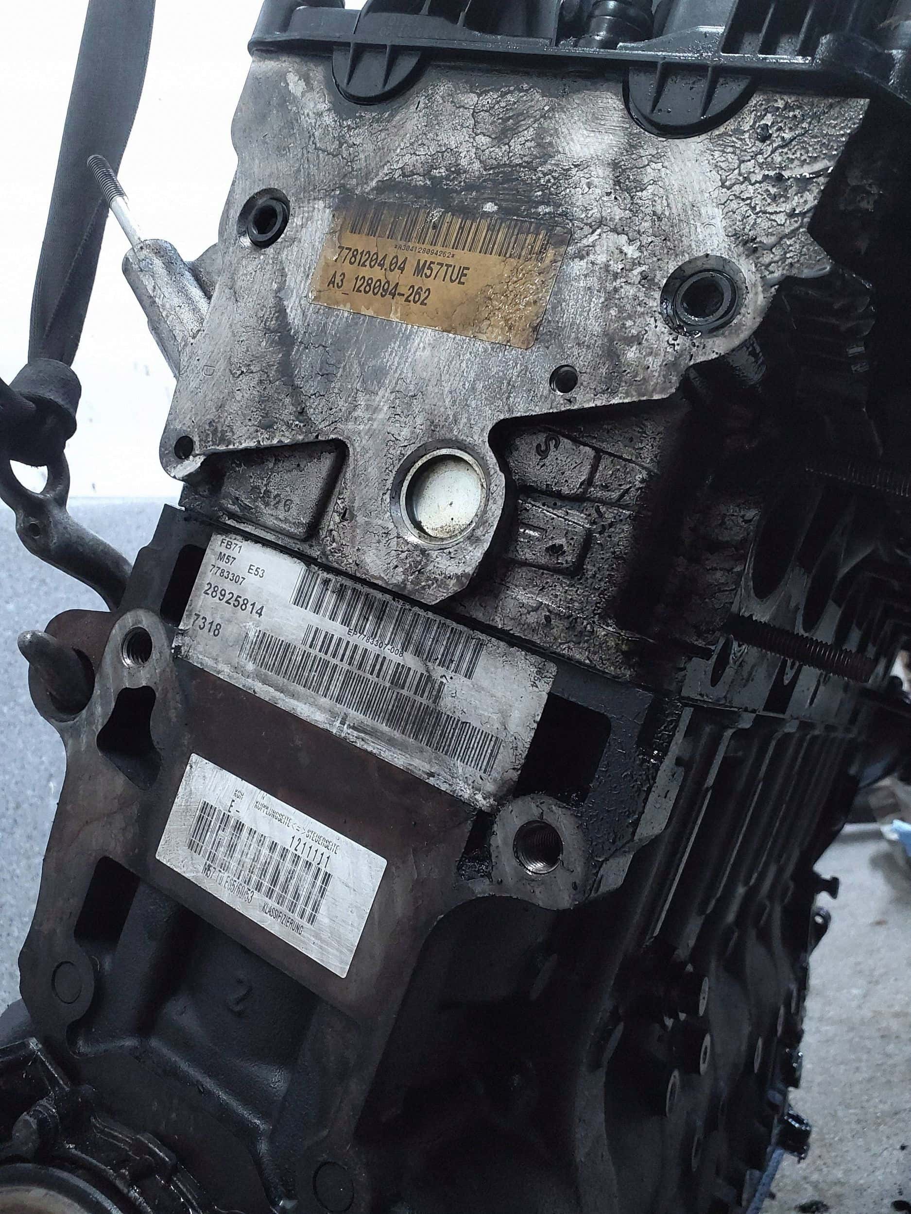 Moteur 306D2 vue 5