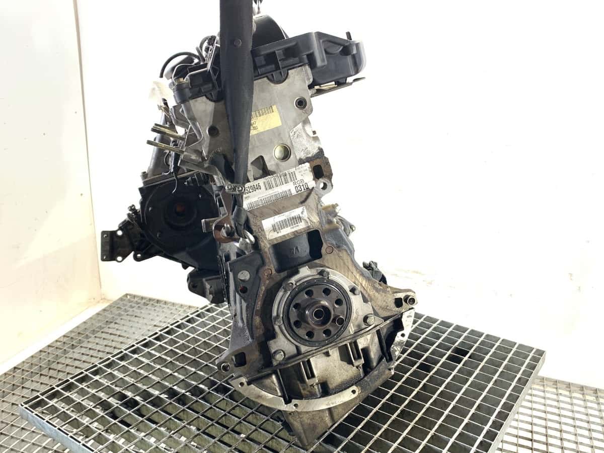 Moteur M47 D20 (204D1) vue 2
