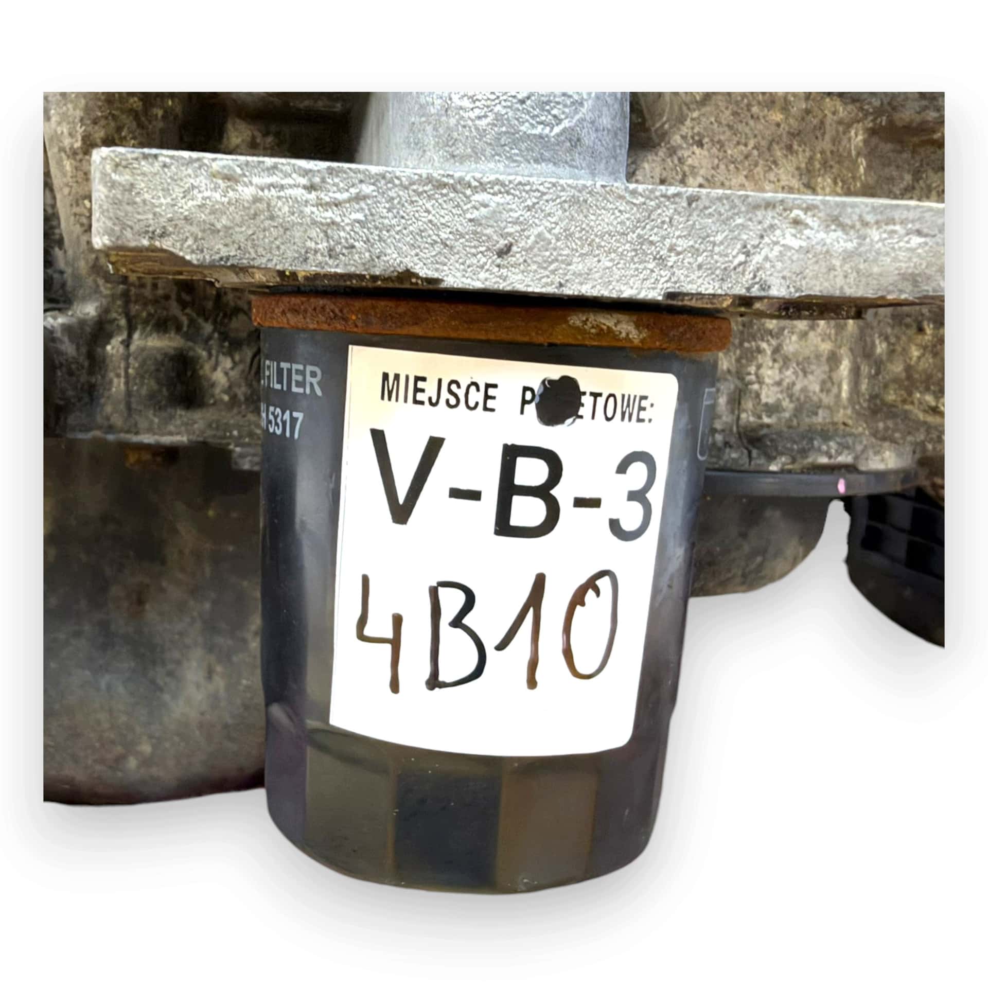 Moteur 4B10 vue 11