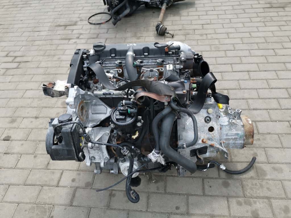 Moteur RHY (DW10TD) vue 3